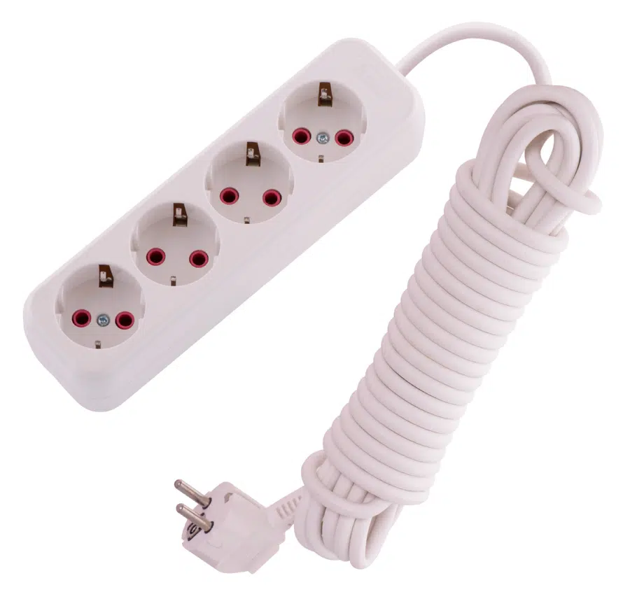 LILA Удлинитель с заземлением 4 входа 7 метров белый LEZARD 720-0407-401