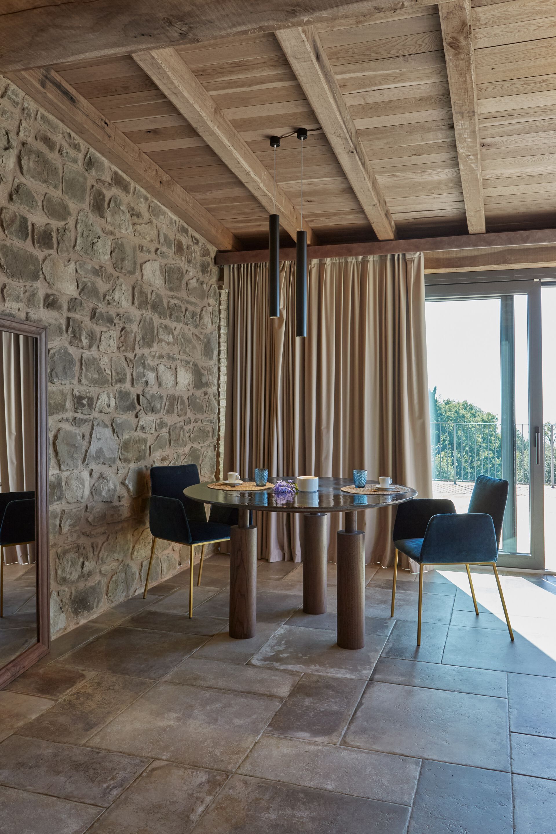 Круглый стол из фаянса и дуба DOMIZIANI современный ARCH-00026227 - Вид №1