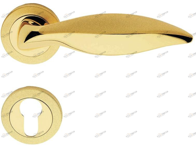 LINEA CALI' Классическая латунная ручка на розетке с замком Delfino sun-id-1399928