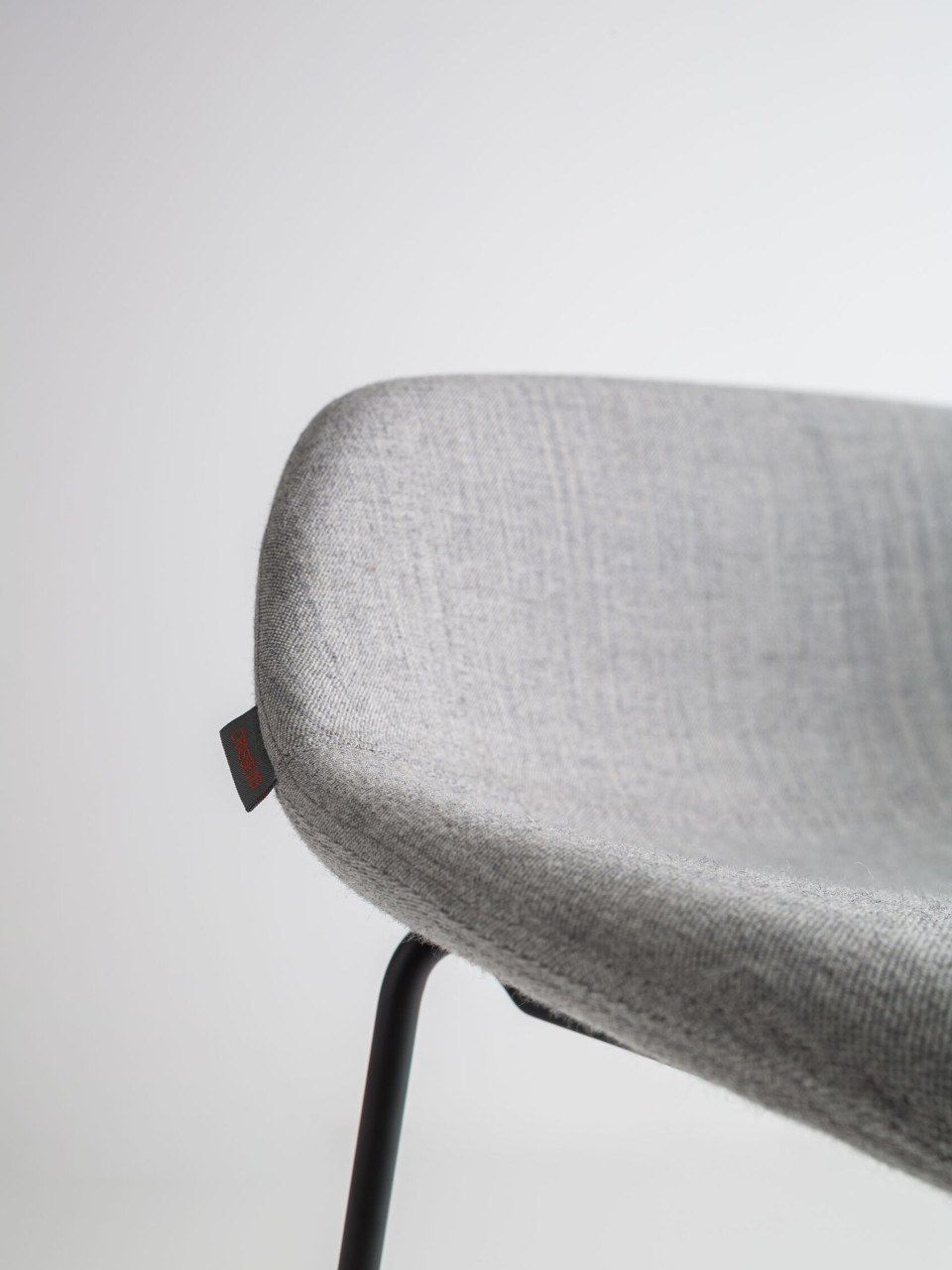 Полипропиленовый барный табурет с подставкой для ног Crassevig Pola ARCH-00133119 - Вид №1