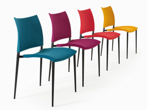Штабелируемый стул с мягкой тканью