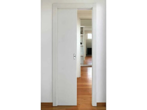 Выдвижная дверь из тамбура