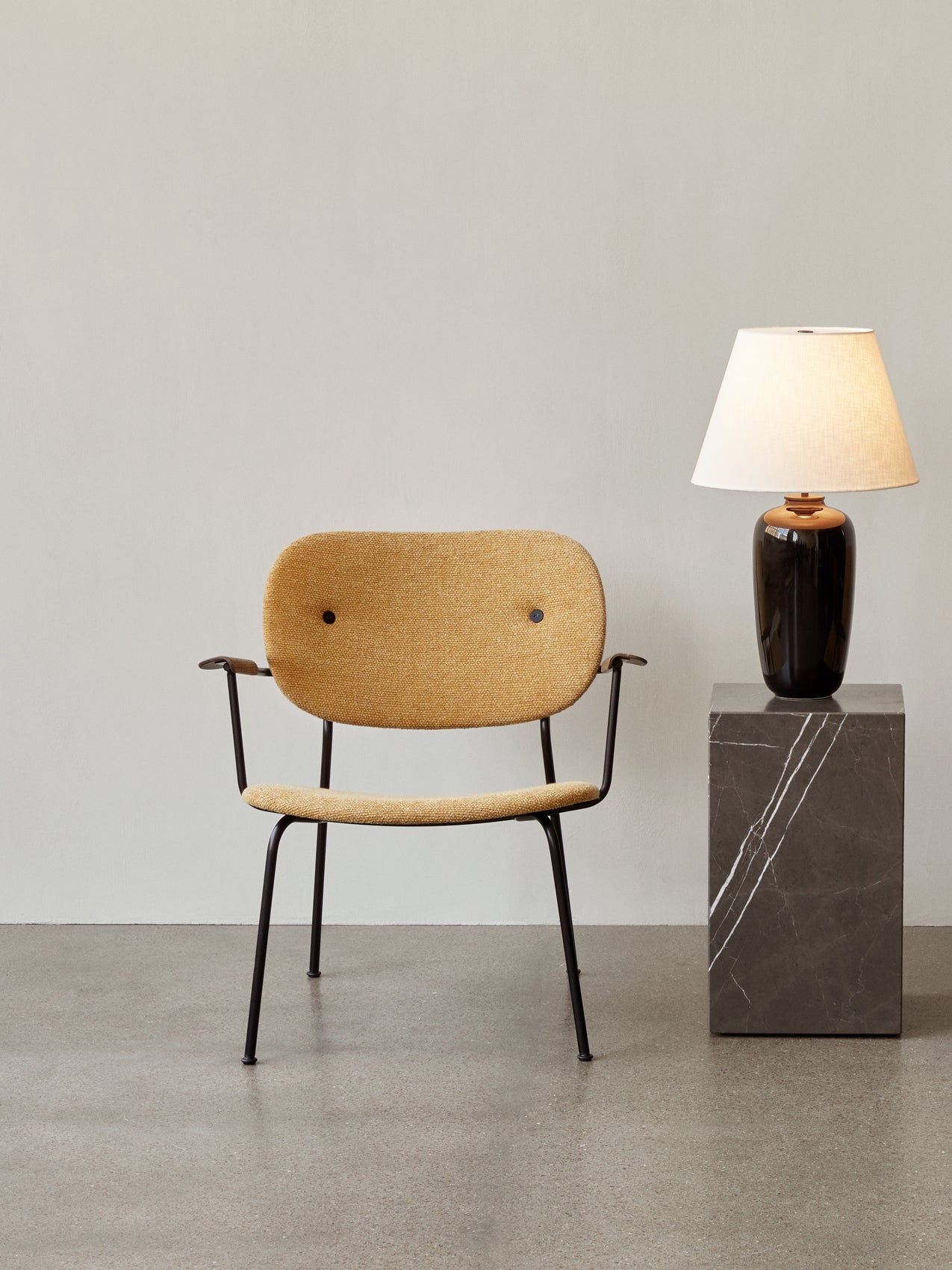 5709262048038 Кресло для отдыха Co, полностью обитое LuceLight 