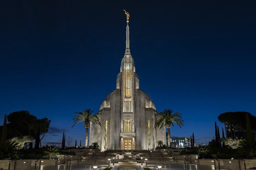 iGuzzini Регулируемый светодиодный проектор для улицы с системой RGB Platea pro sun-id-1485248 - Вид №8