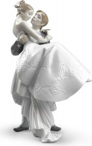 10669024 LLADRO Фигурка Lladro "Самый счастливый день" 17х27см Фарфор