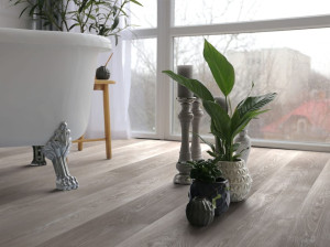 Ламинат под дерево