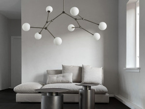 Металлическая люстра