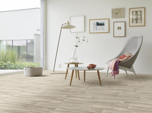 Нескользящий виниловый пол с эффектом дерева