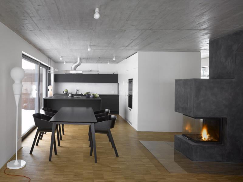 TON Стул из массива дерева с подлокотниками Merano 321400 - Вид №8