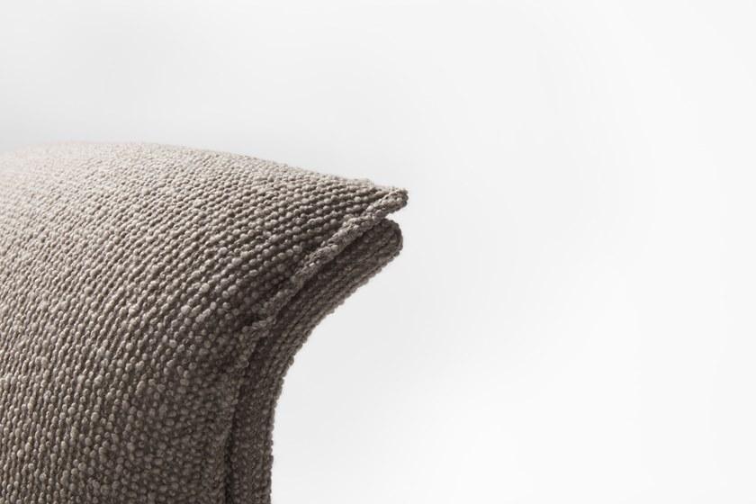 Ross Gardam Кресло из ткани с подлокотниками Noon sun-id-1353629 - Вид №2