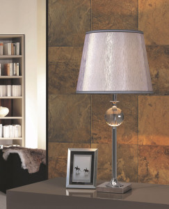 Настольная лампа из хрусталя и ткани