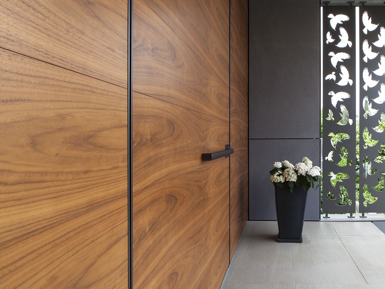 Деревянная входная дверь Oikos Synua ARCH-00090007 - Вид №3