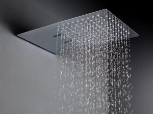 Настенный душ с дождевой насадкой