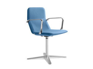 Спицевое вращающееся кресло с подлокотниками