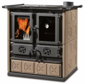 LA NORDICA EXTRAFLAME Дровяная печь с облицовкой майоликой