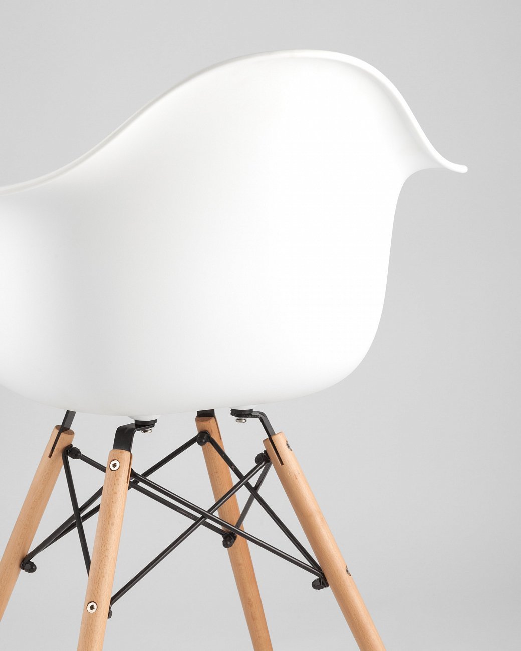 Кресло белое пластиковое с деревянными ножками Eames W EAMES EAMES DAW 00-3881987 Белый  - Вид №6