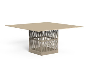 Квадратный садовый стол