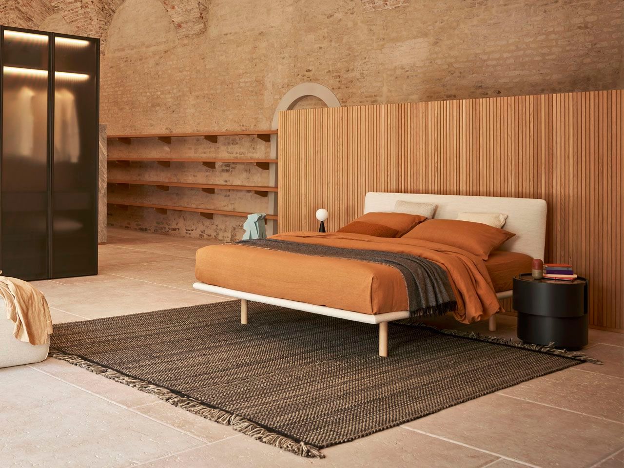 Двуспальная кровать из ткани с мягким изголовьем Pianca FILO UP ARCH-00047367 - Вид №7