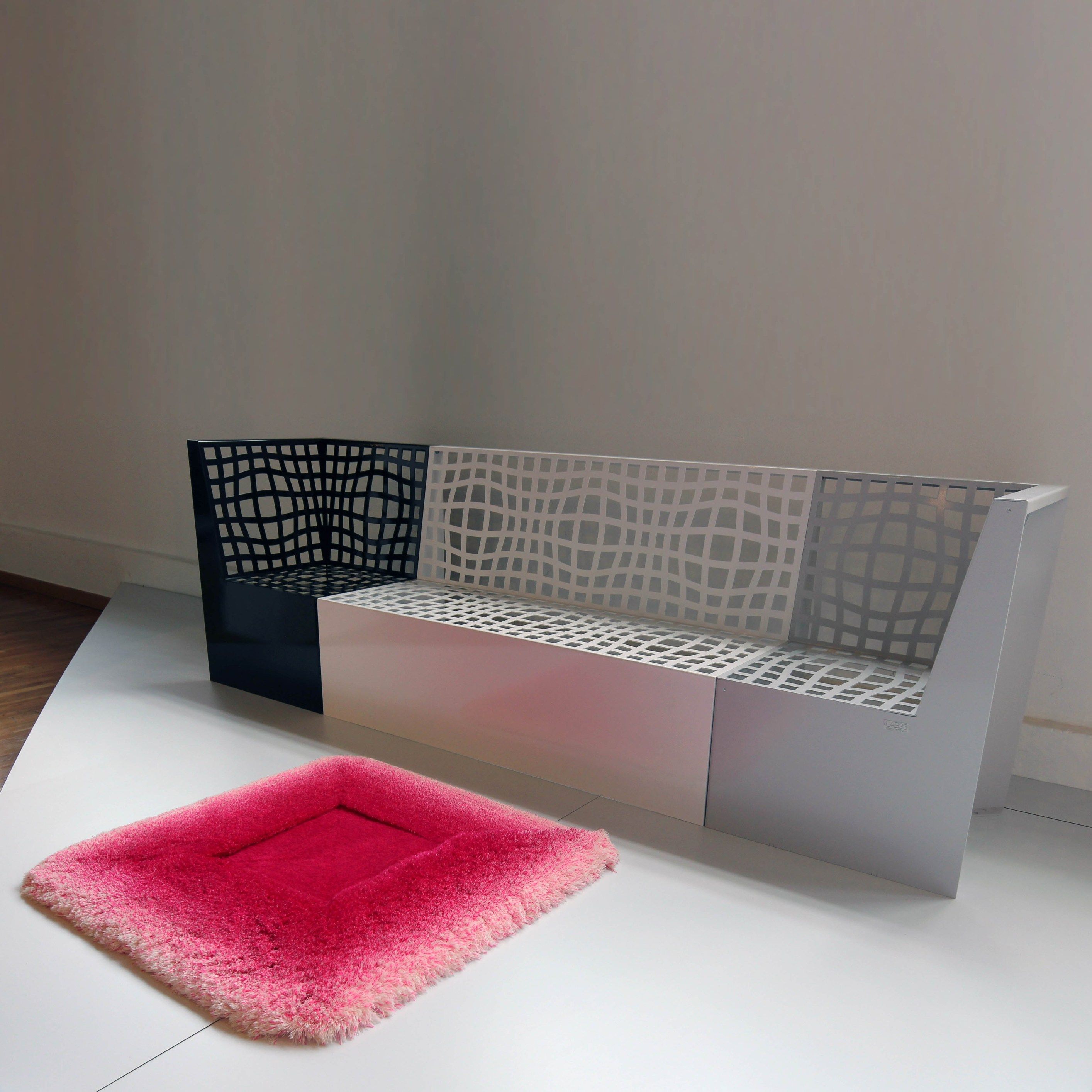 Оцинкованная стальная скамья со спинкой с подлокотниками LAB23 MORPHSCAPE LOUNGE ARCH-00058652 - Вид №2