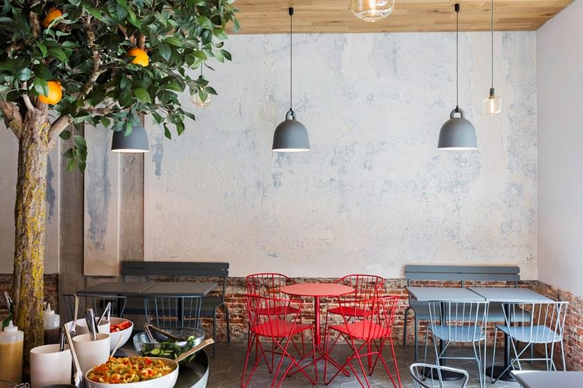 Fermob Садовый круглый стол из стали Flower 7110 - Вид №2