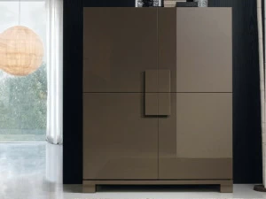 JESSE Буфет из лакированной древесины с распашными дверцами Woody