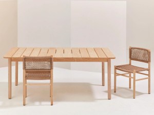 Прямоугольный стол из массива дерева