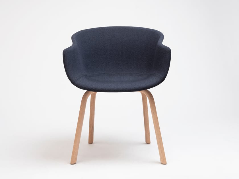 Тканевый стул с подлокотниками ONDARRETA Bai ARCH-00124039