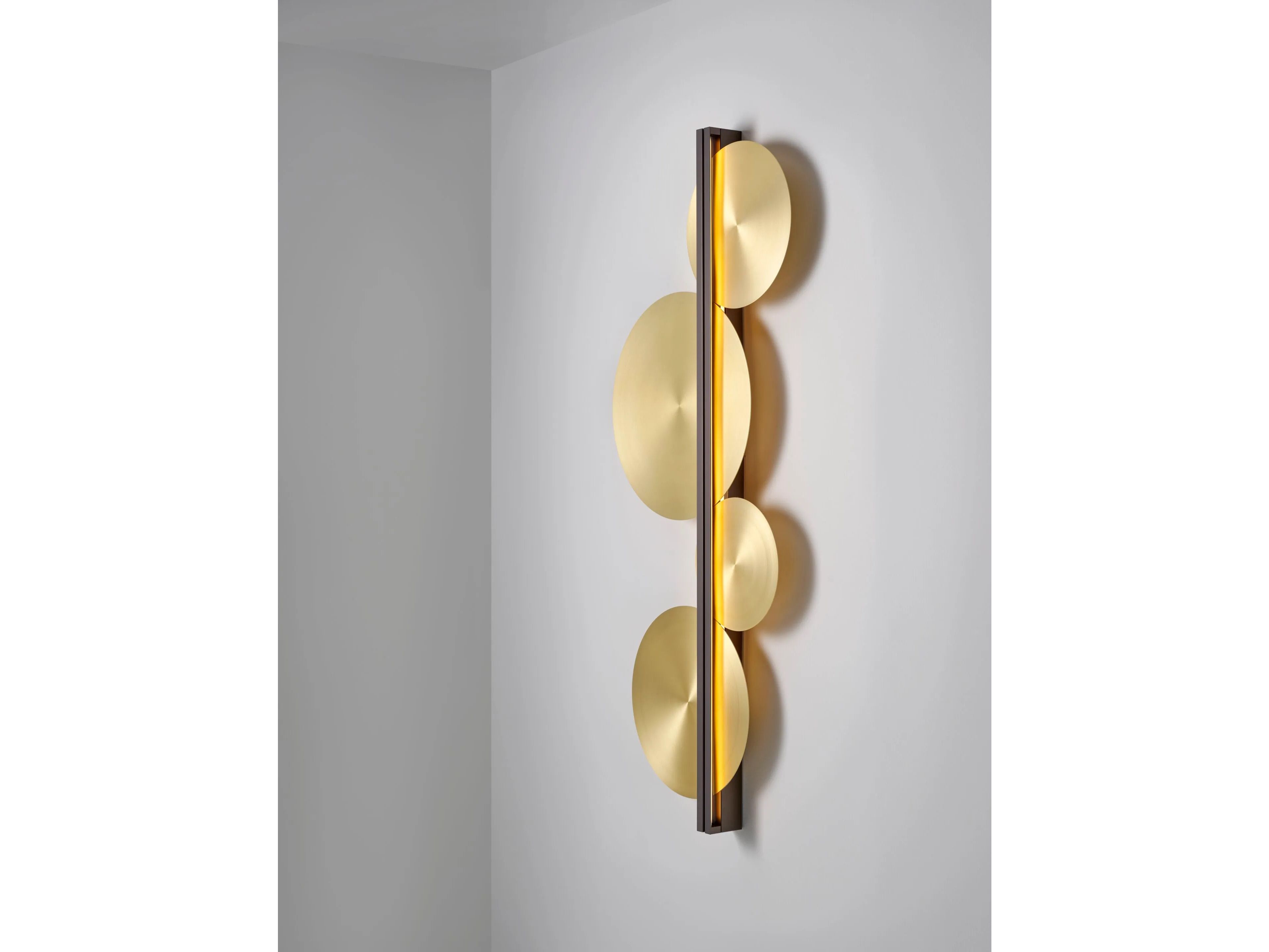 Латунный светодиодный настенный светильник CVL Luminaires Strate ARCH-00022247 - Вид №3