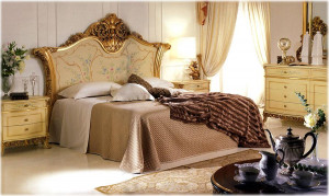 Кровать  CAPPELLINI INTAGLI 820
