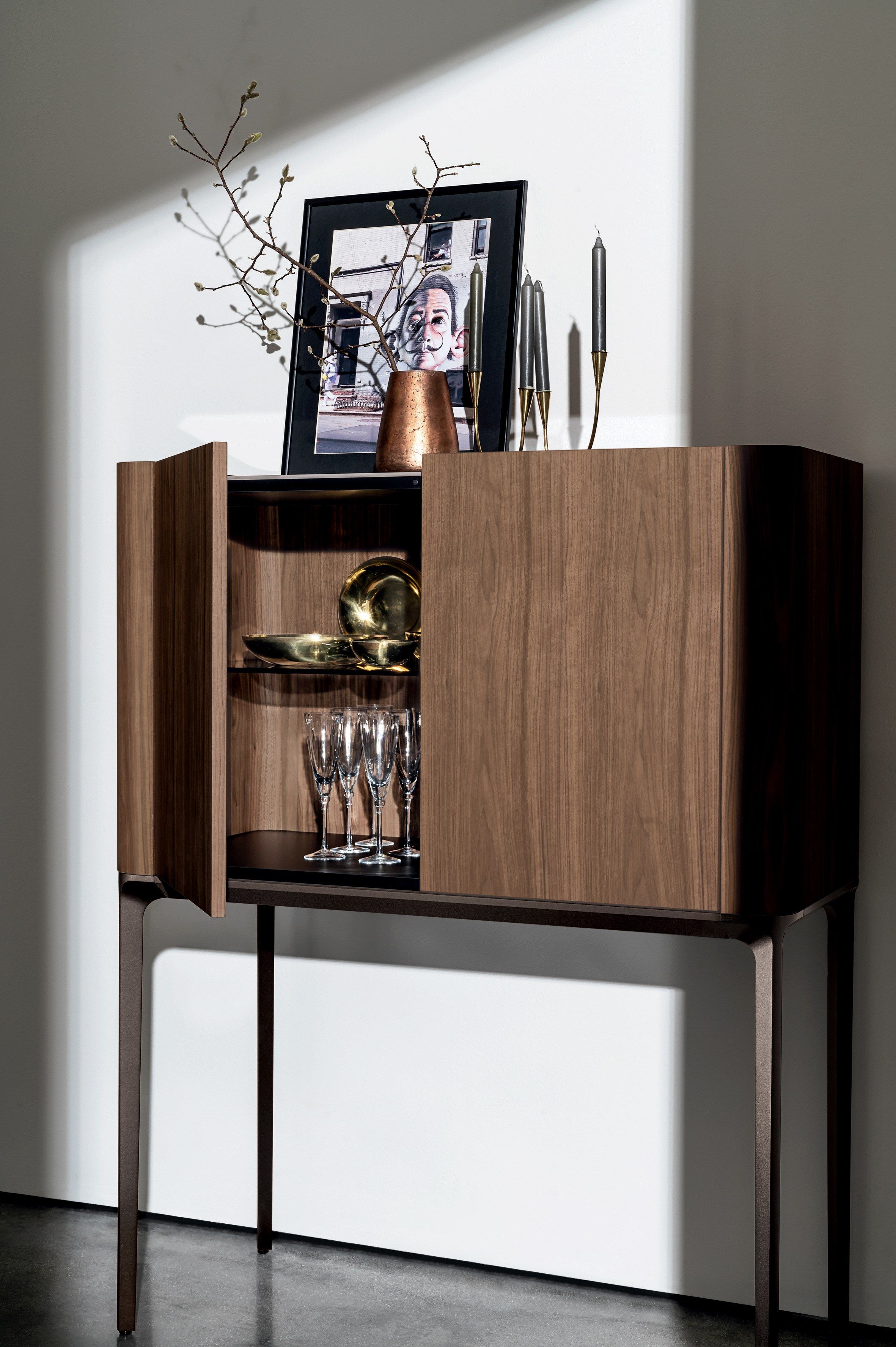 Деревянный шкаф с распашными дверями Sovet Italia тонкий ARCH-00089663 - Вид №9