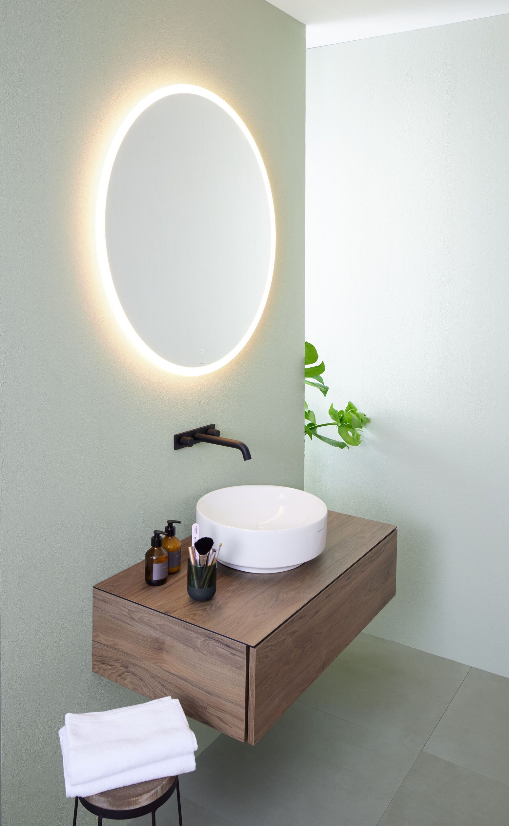 Круглое зеркало со встроенным освещением для ванной комнаты Geberit Option ARCH-00152581 - Вид №3