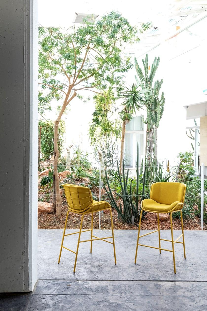 TrabA' Табурет металлический со спинкой и подставкой для ног Skin 0083-met skin stool - Вид №7