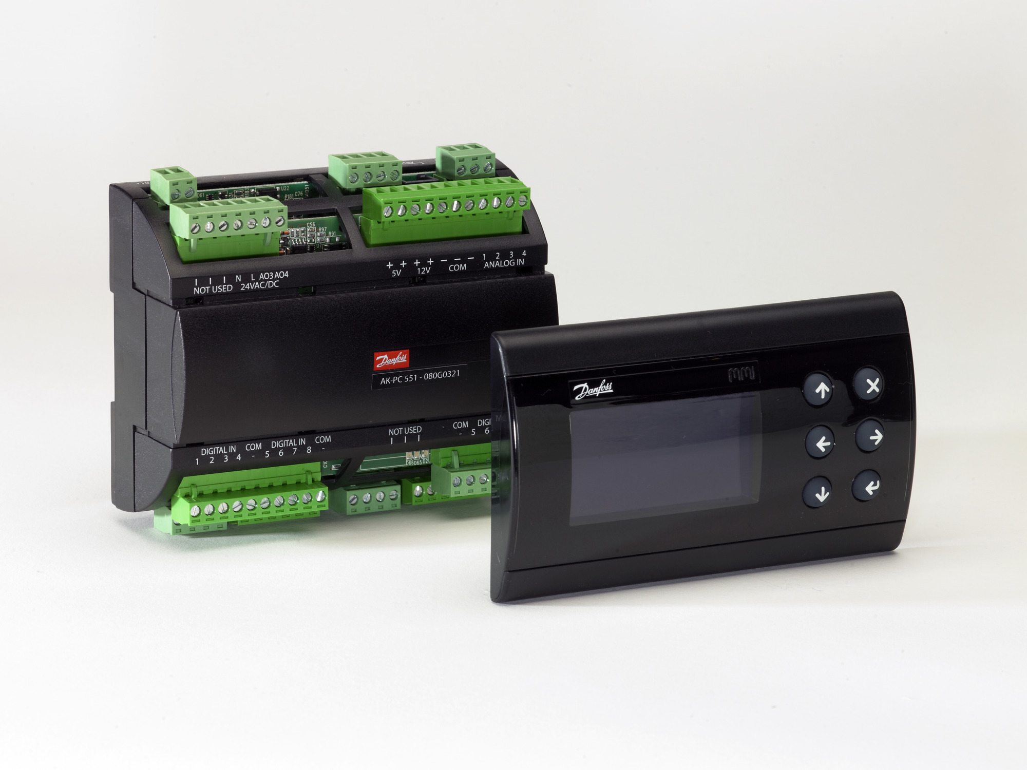 Danfoss AK-PC 551 AK-PC 551 Контроллер давл. и темп. 080G0281  - Вид №4