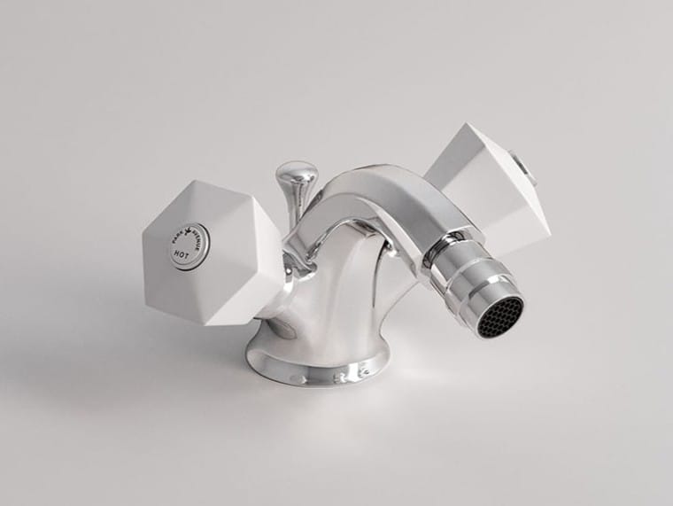 Смеситель для биде на одно отверстие с поворотным горлышком Park Avenue Белый ARCH-00053061