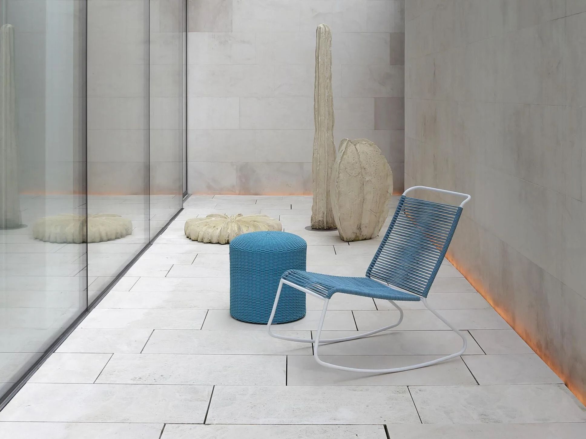 Плетеное алюминиевое садовое кресло-качалка Nodo Italia Beach House ARCH-00068244 - Вид №4