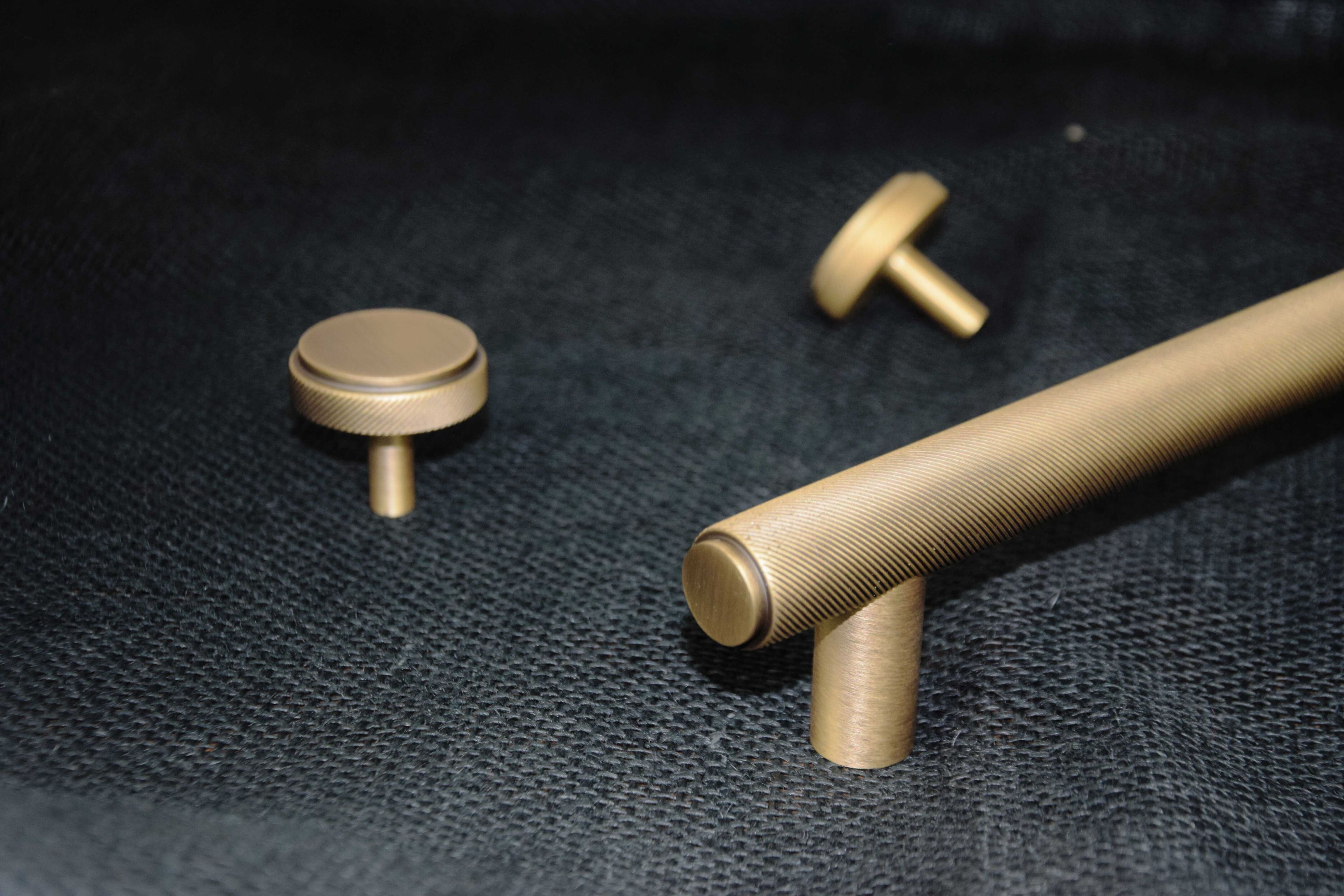 Бронзовая мебельная ручка GIARA ART DESIGN-BRONZE MONTECARLO ARCH-00138103 - Вид №12