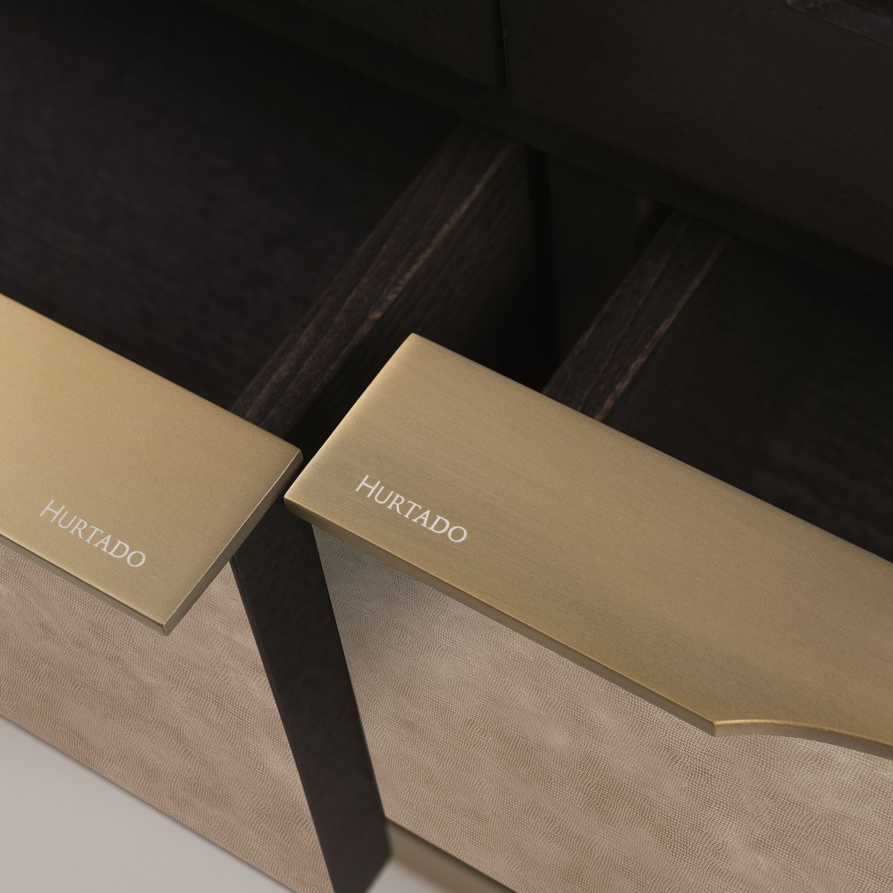 Деревянный и кожаный комод Hurtado Evolution ARCH-00121706 - Вид №3