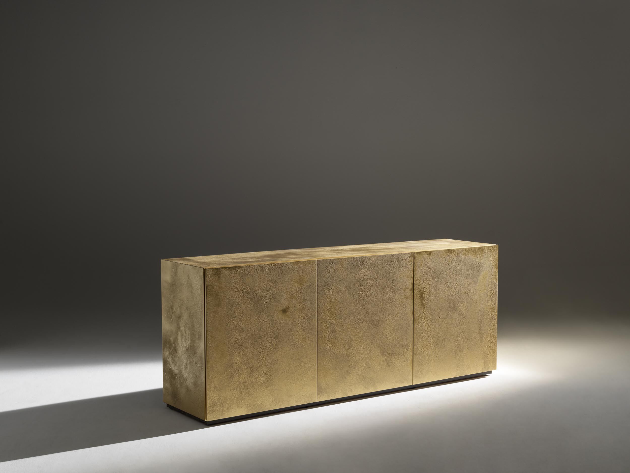 Шкаф из МДФ с распашными дверями ALBEDO MAYA ARCH-00128040