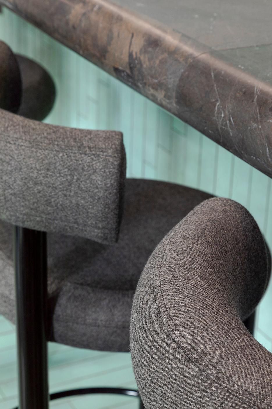 Высокий деревянный стул с тканевой подкладкой Tom Dixon Fat ARCH-00130395 - Вид №17