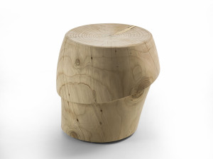 Низкий кедровый стул