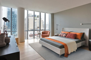 Полосатый шерстяной ковер