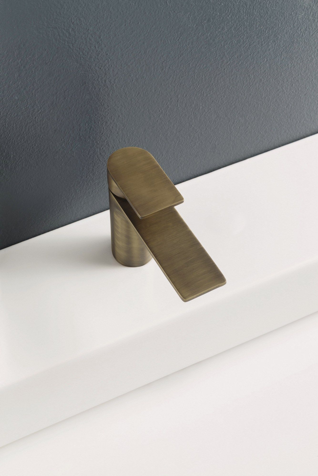 Латунный однорычажный смеситель для раковины Rubinetterie Treemme Ran ARCH-00061456 - Вид №1