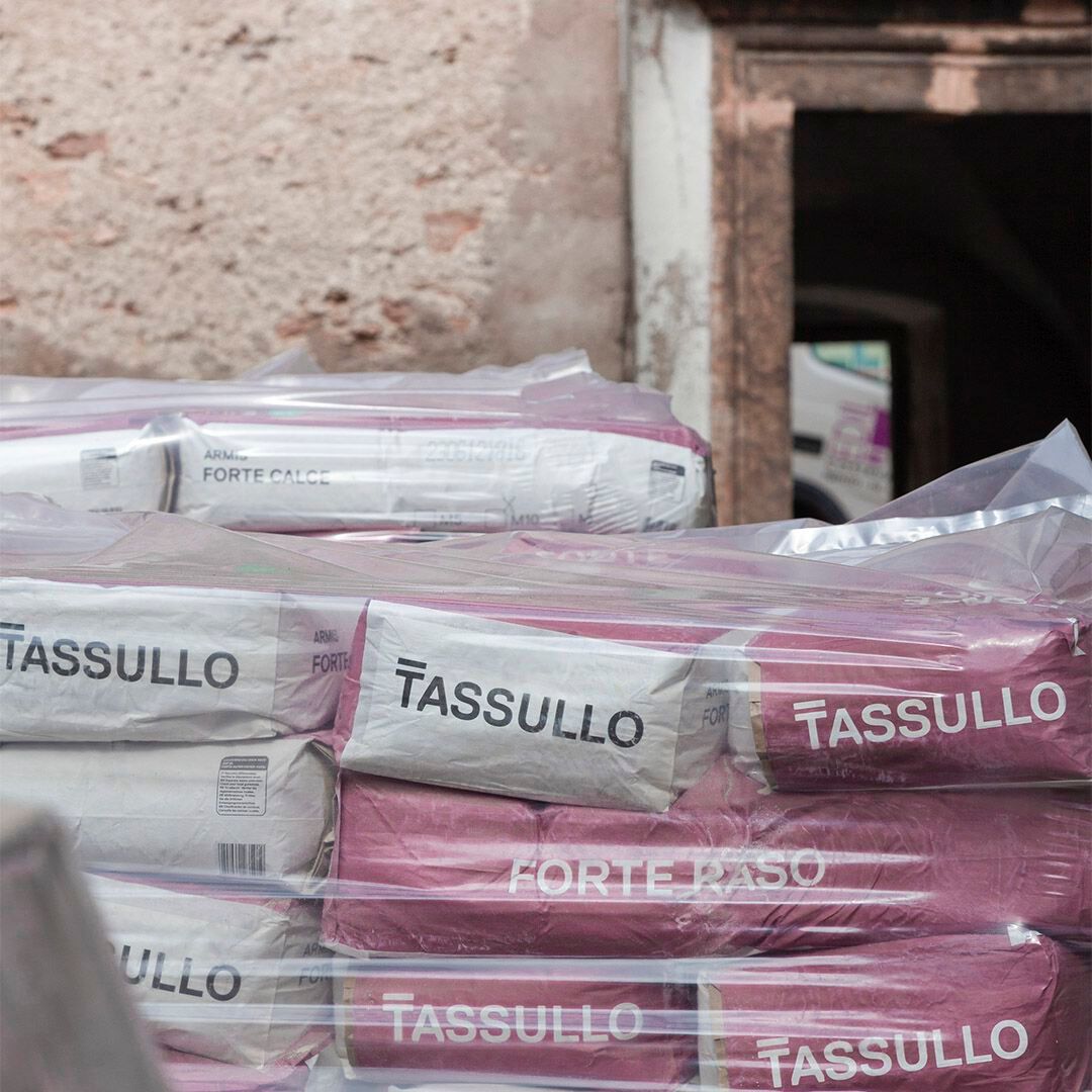 Естественная гидровлическая известь структурная обшивка для подкрепления TASSULLO Armis ARCH-00123719 - Вид №2