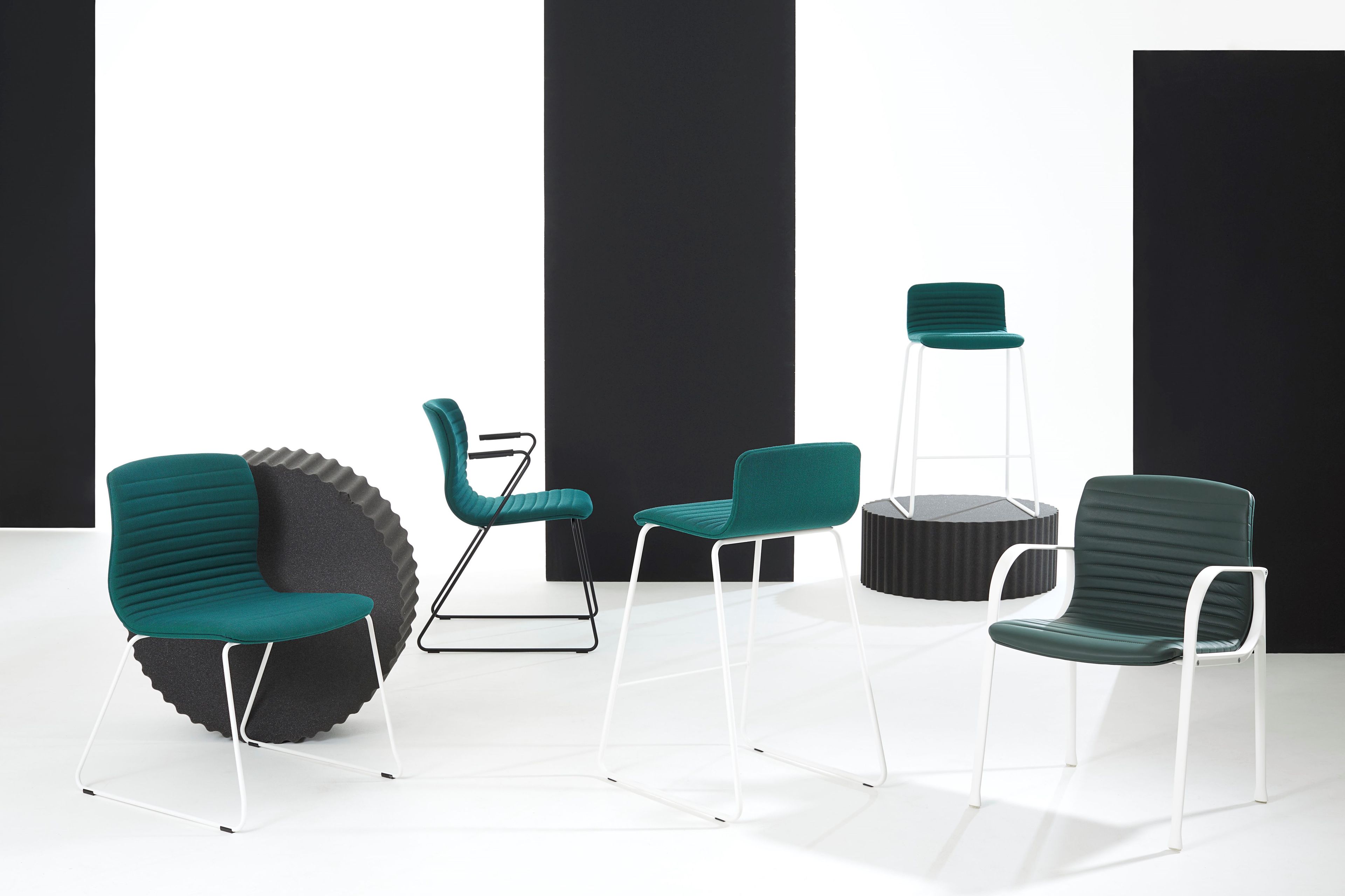 Тканевый стул с подлокотниками VAGHI Union Guest ARCH-00030699 - Вид №4