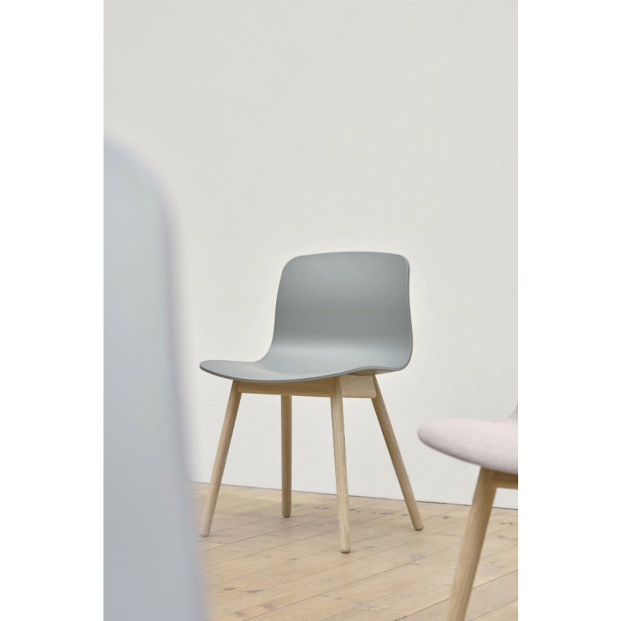 Стул AAC12, хаки с черными ножками Hay 932095 - Вид №1