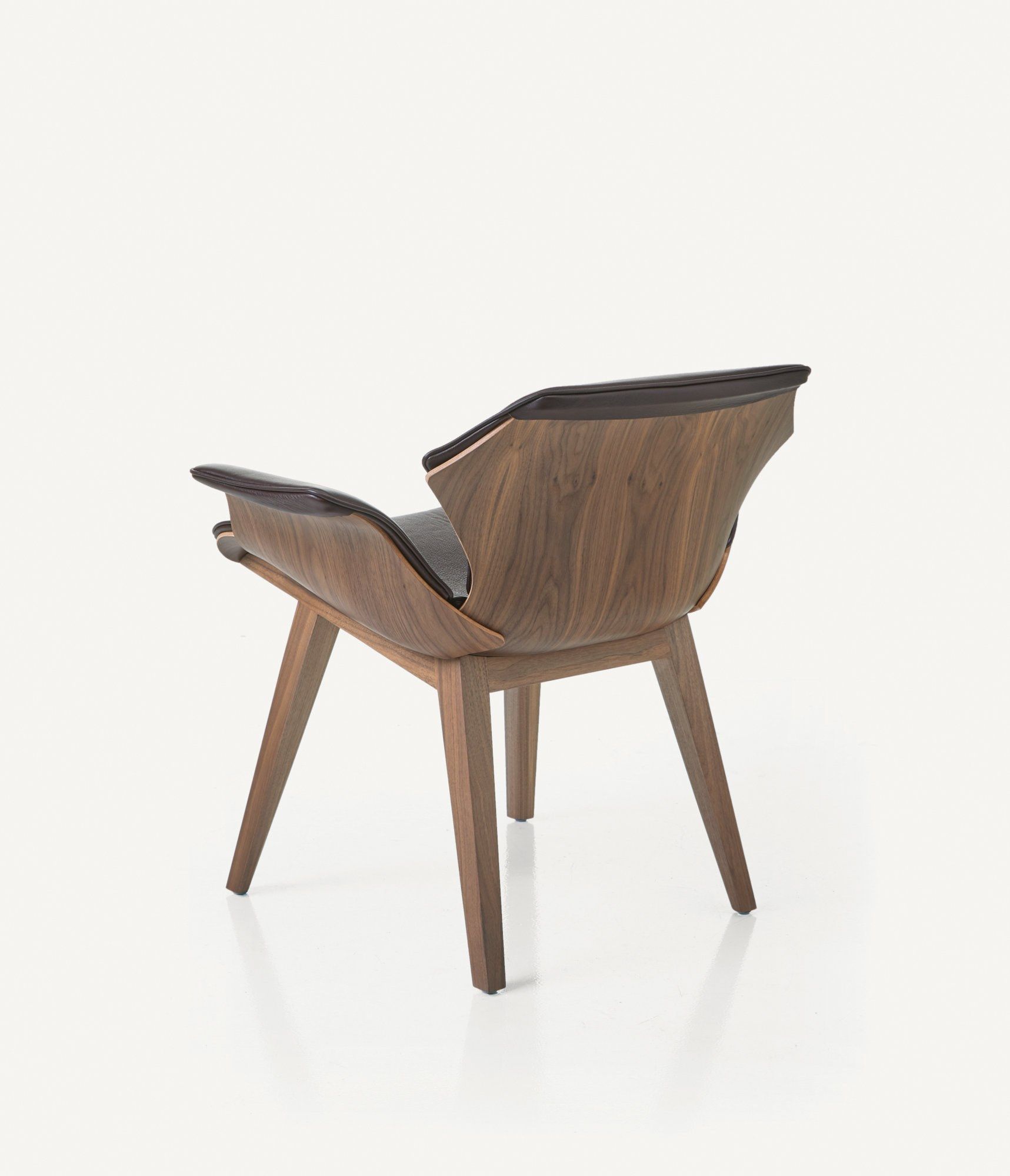 Кожаное кресло с подлокотниками BassamFellows Petal ARCH-00080919 - Вид №1