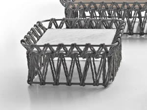 Квадратный журнальный столик из мрамора и полиэтиленовых волокон