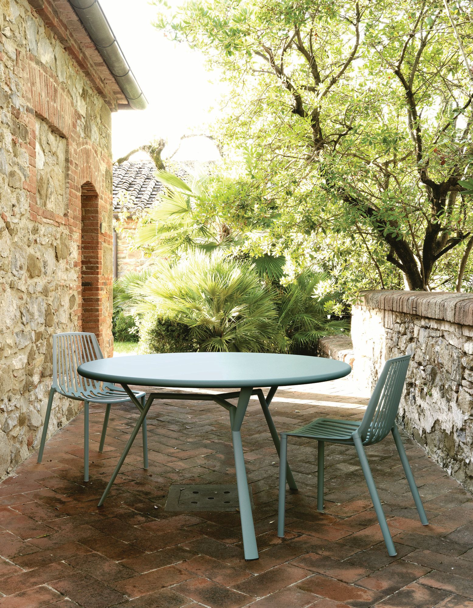 Алюминиевый штабелируемый садовый стул с подлокотниками FAST Omnia Selection ARCH-00071855 - Вид №2