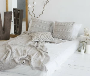 Комплект плед с косами (180*220) и 2 наволочки (50*50) Лён APERO ДИЗАЙНЕРСКИЕ, ВЯЗАНЫЕ, ОДНОТОННЫЕ 134583 Бежевый