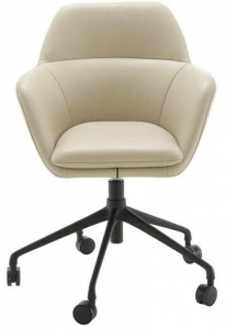 Ligne Roset Регулируемое по высоте офисное кресло из кожи с 5 спицами и подлокотниками Amédée 10261720